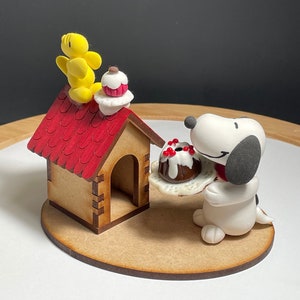 SNOOPY CLAY CAKE- Handmade Clay Snoopy Sharing Cake with Woodstock - Cute Clay Snoopy Sharing Cake - Snoopy Clay Cake Topper