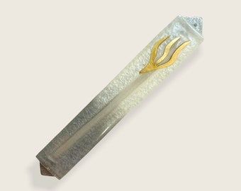 White Modern Mezuzah With Gold and Silver - Jewish Epoxy Art - Judaica Handmade Mezuza Case - Handmade Epoxy Mezuzah - Housewarming Gift