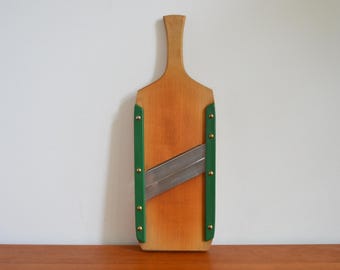 Kitchen slicer, kitchen grater, cabbage slicer, green vintage wood grater, country style, kitchen decor, farmhouse
