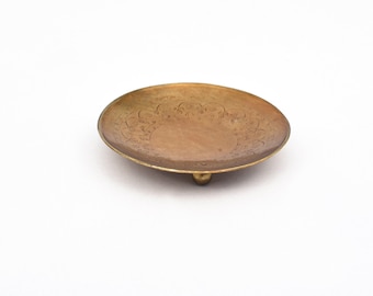 Set of 2 metal Trinket Plate with carvings