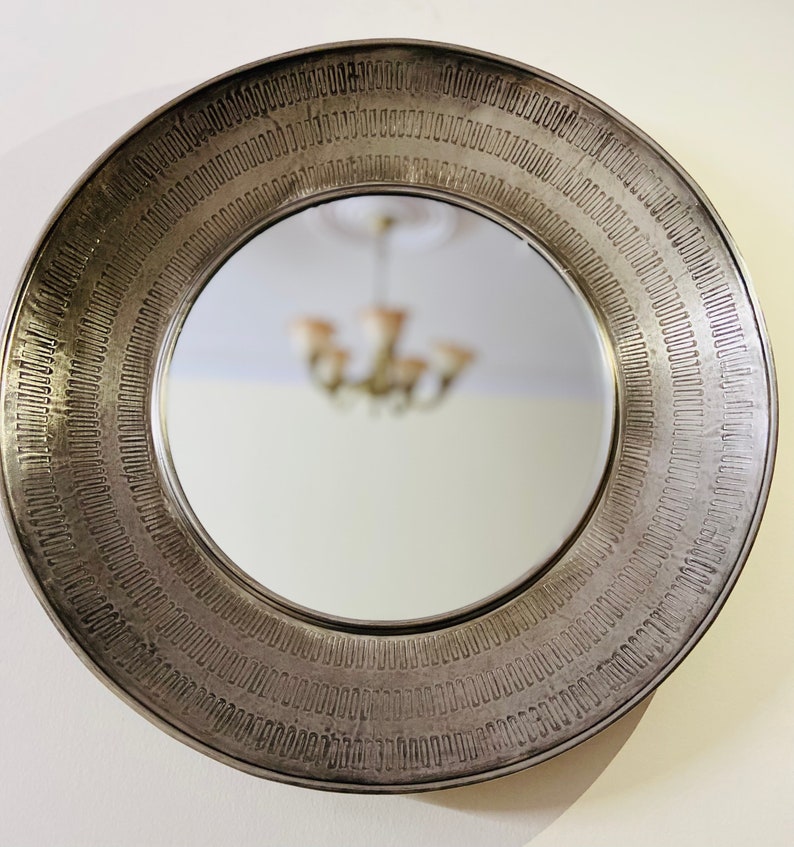 Metal Hammered Round Mirror Gold/Silver finish image 3