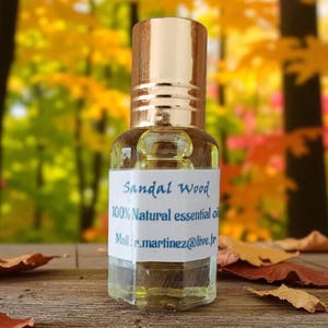 100% Natural Sandalwood Perfume Oil from Rajasthan