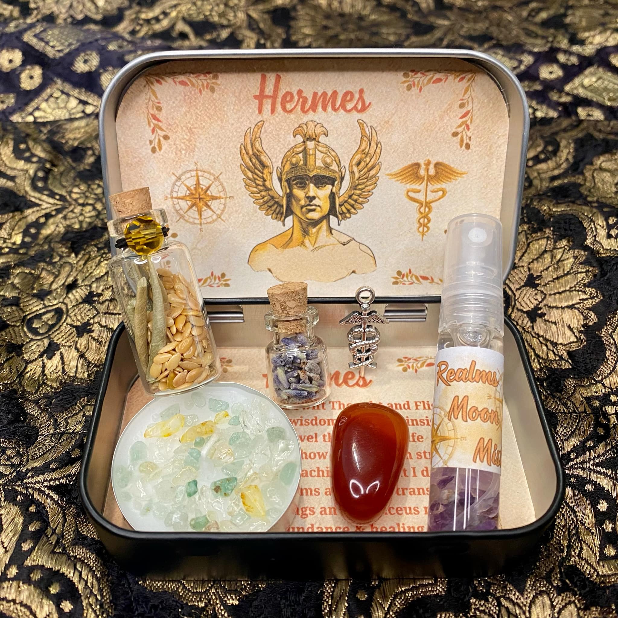 ルイヴィトン　パテキ　エルメス　コーム　二つセット　LV HERMES 飾り物 Hermes Altar Tin, God Hermes Offering, Deity Worship, Deity Décor