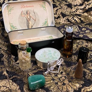 Artemis Altar Tin, Moon Goddess Artemis Offering Shrine Tin, Hellenism, Witchcraft Altar, Goddess decor, Wicca Gift, Greek Deity Gift image 3