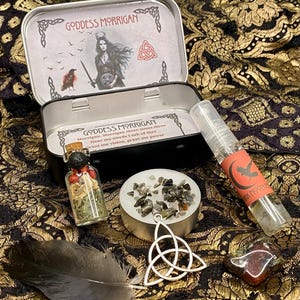 Morrigan Altar Tin, Triple Moon Goddess Shrine Tin, The Morrigan Offering Altar, Witchcraft box, Goddess decor, Witch Gift, Pagan, Wicca image 2