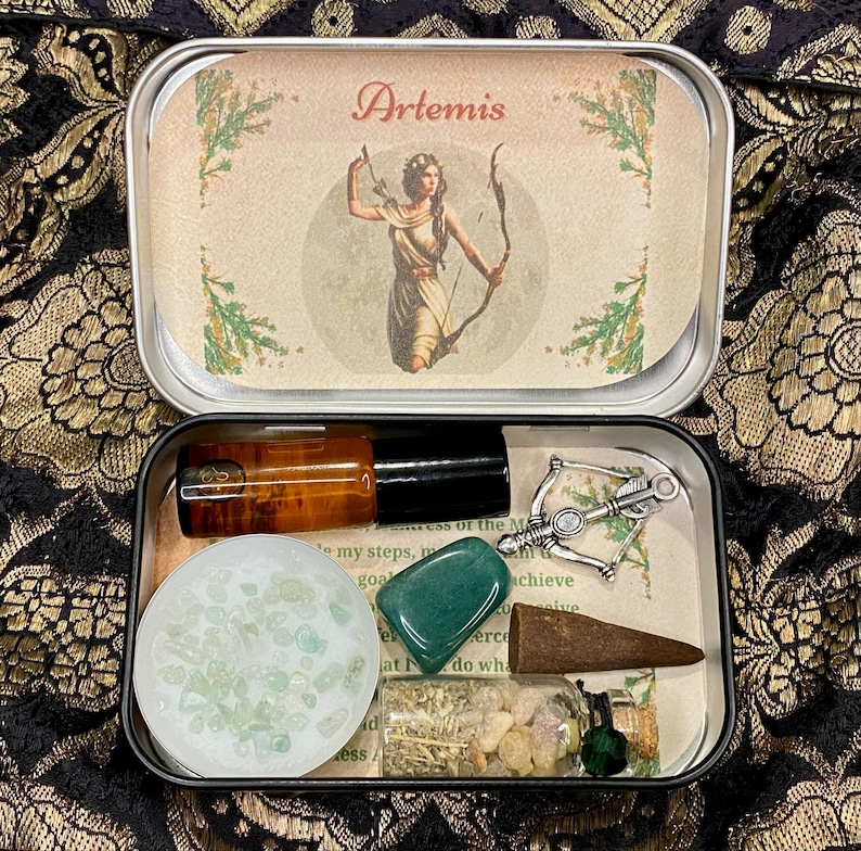 Artemis Altar Tin, Moon Goddess Artemis Offering Shrine Tin, Hellenism, Witchcraft Altar, Goddess decor, Wicca Gift, Greek Deity Gift image 2