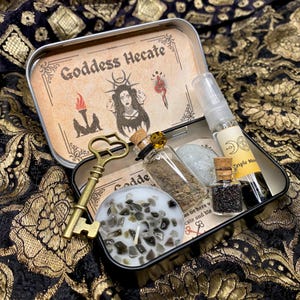 Hekate Altar Tin, Triple Moon Goddess Hekate Shrine Tin, Hecate Altar Offering, Witchcraft box, Goddess decor, Witch Gift, Hellenism, Wicca image 6