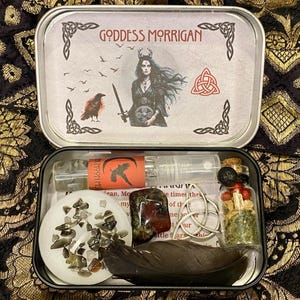 Morrigan Altar Tin, Triple Moon Goddess Shrine Tin, The Morrigan Offering Altar, Witchcraft box, Goddess decor, Witch Gift, Pagan, Wicca image 3