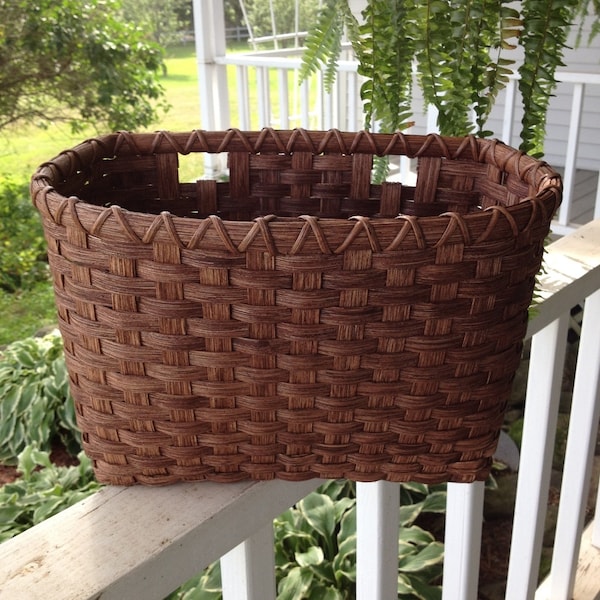 Peg Mail Basket