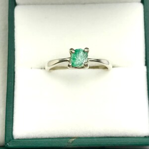 Raw emerald rings -emerald jewelry- silver emerald ring- gift for her- raw minialist ring for girls- May birthstone