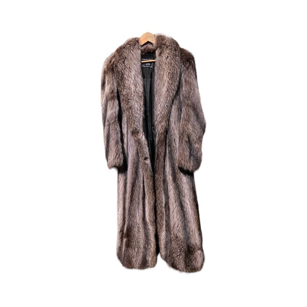 Vintage raccoon fur coat / Long/ Beautifully Lined/  Full Length / Williams Fur Group of Toronto