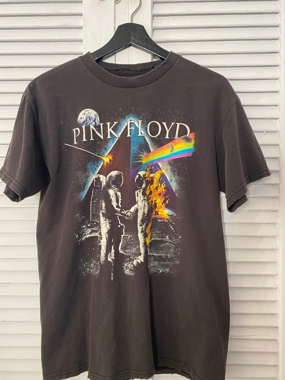 VINTAGE pink floyd tee