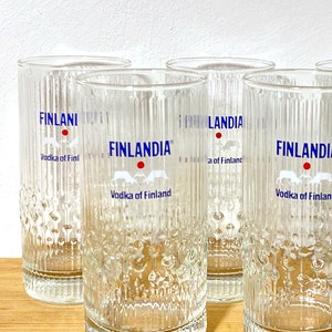 5 Stück Gläser Finlandia Vodka of Finland, gestaltet von Tapio Wirkkala - Serie “Mesi“.