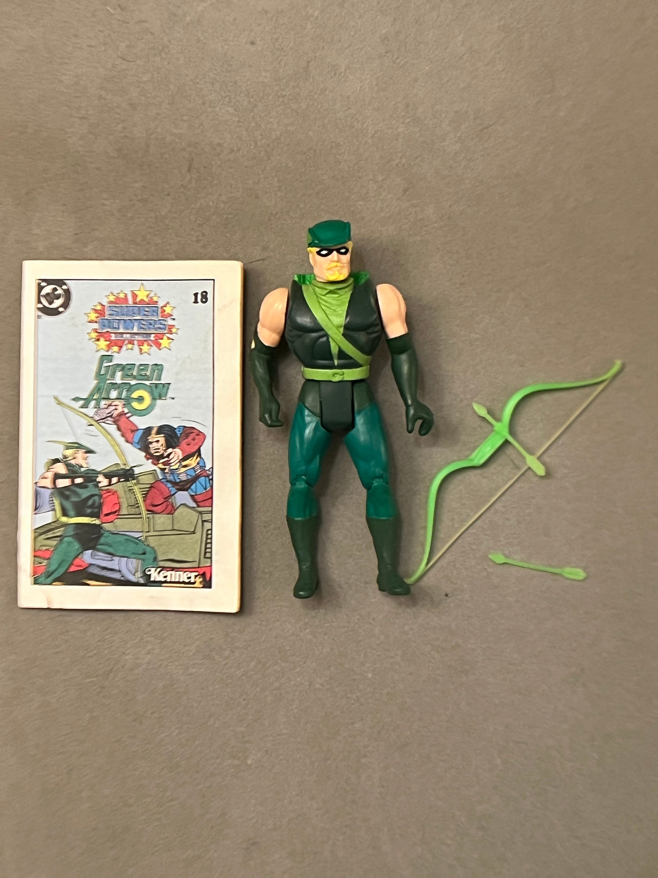Vintage Kenner Super Powers - GREEN ARROW - Action Figure W/bow
