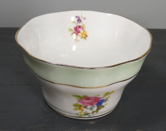 Vintage Rosina fine bone china made in England open sugar bowl - EUC - from a New England Estate