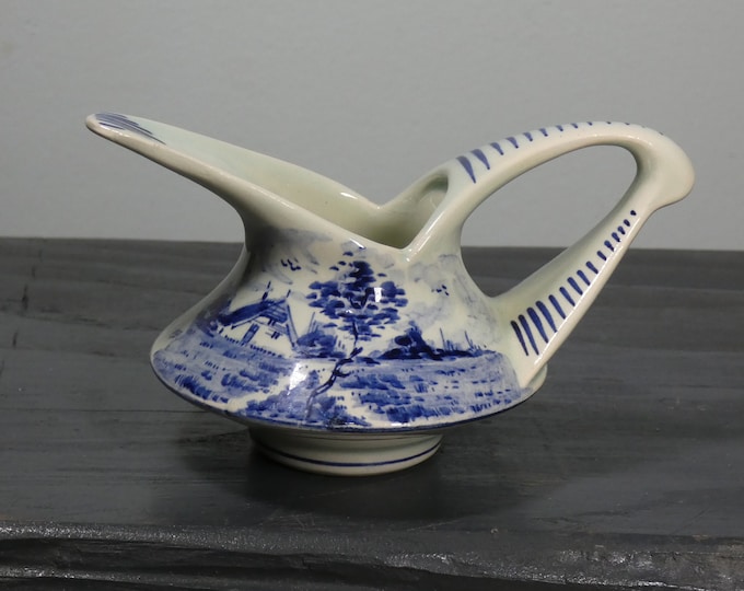 Beautiful! Delft Made In Holland Small Creamer Hand Painted Blue & White From a New England Estate