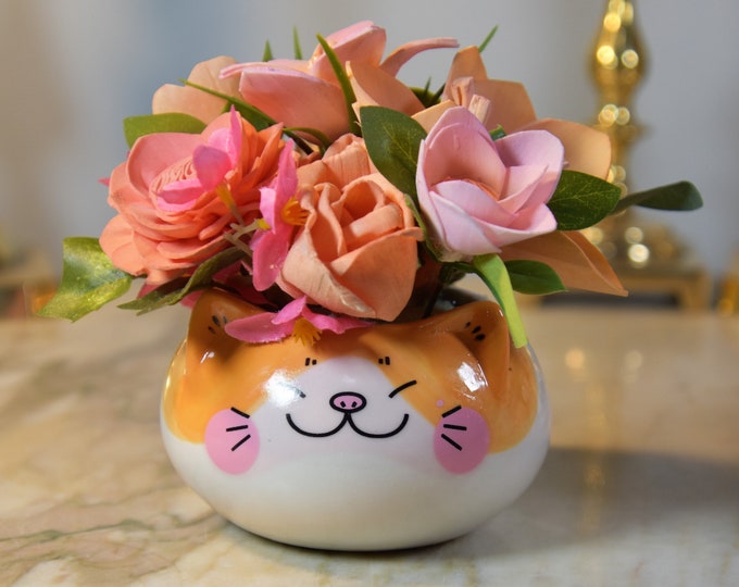 Adorable kitty cat planter with pink and peach hand painted and airbrushed delicate Sola wood flowers