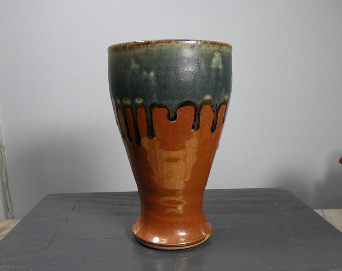 Goertzen Pottery, Goshen, Indiana tumbler or vase 6" - hard to find