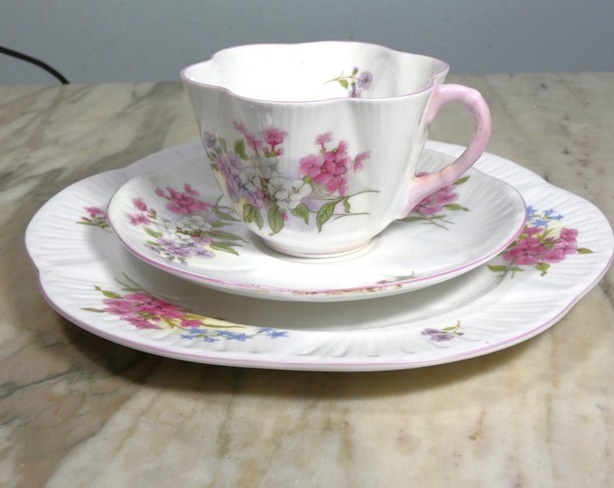 Vintage 1940s -Hard to Find- Shelley "Stocks Dainty Shape" Fine Bone China England Teacup, Saucer and Salad Plate -From a New England Estate