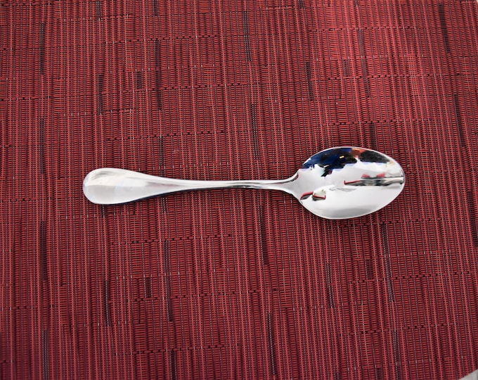 Vintage, tablespoon-serving, soup, broth spoon by Artaste - glossy  7 1/2 inch- from a New England Estate
