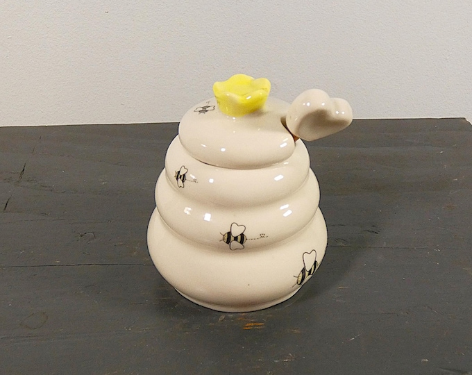 NWT Small Ceramic Bee Hive with wooden honey dipper in gift package