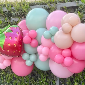 Strawberry Balloon Garland Strawberry Baby Shower Decor A Berry Sweet One 1st Birthday A Berry Sweet Baby Its A Girl Boho Baby Shower Decor