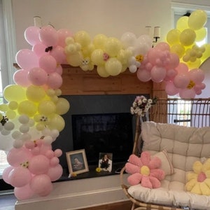 Pink and Yellow Balloon Garland Kit, You are My Sunshine Decorations, Lemon Bridal Shower, Pink Baby Shower Balloons, Matte Balloon Arch Kit