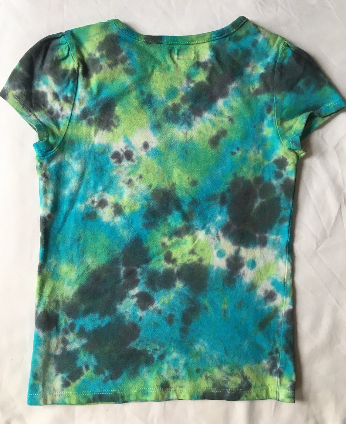 tie dye shirt with butterfly