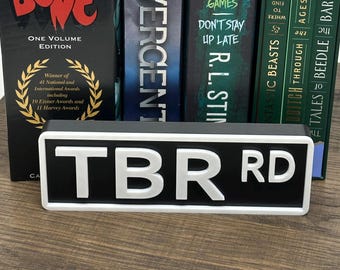 Self Standing Bookshelf Sign | Library Street Sign | Color 3D Printed Bookish Decor for Book Nook | Book Lover Gift | Reader Gift