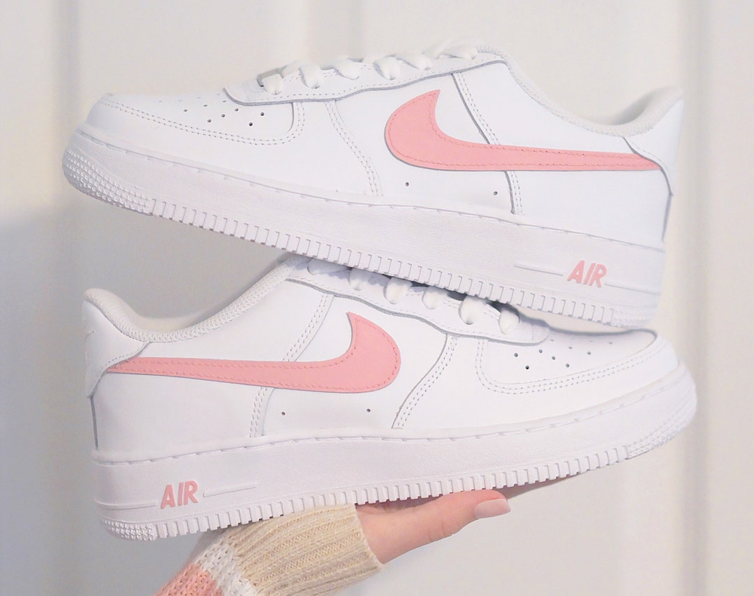 womens pink nike air force 1