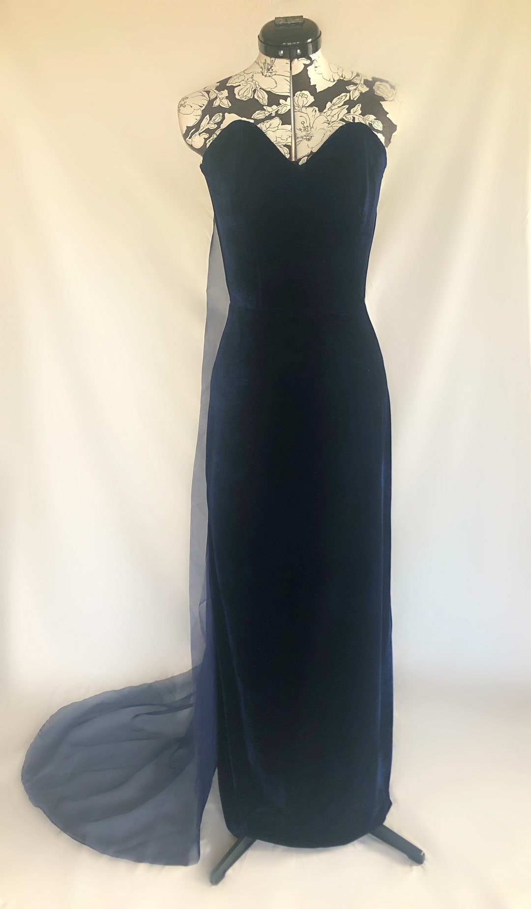 gold glitter mini dress Embellished in - 8 / Regular Designed in Los Angeles Can Thrive Algae Oil Size:FIVE update_FB