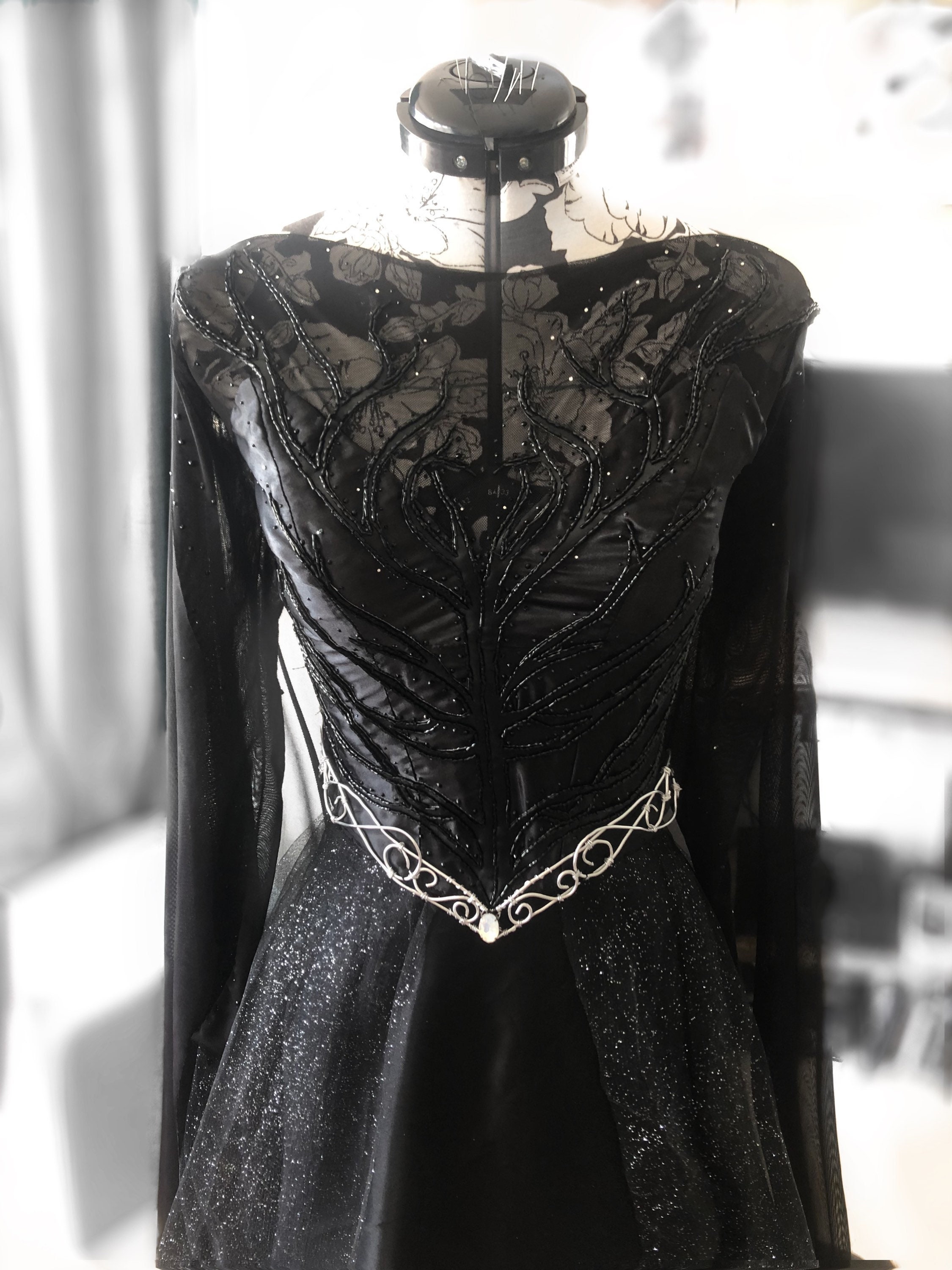 feyre court of nightmares dress