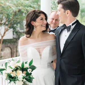 Off the shoulder bridal wrap | Wedding dress shoulder wrap | Tulle wedding shawl | Plain bridal cover up | Wedding capelet | •AMY•