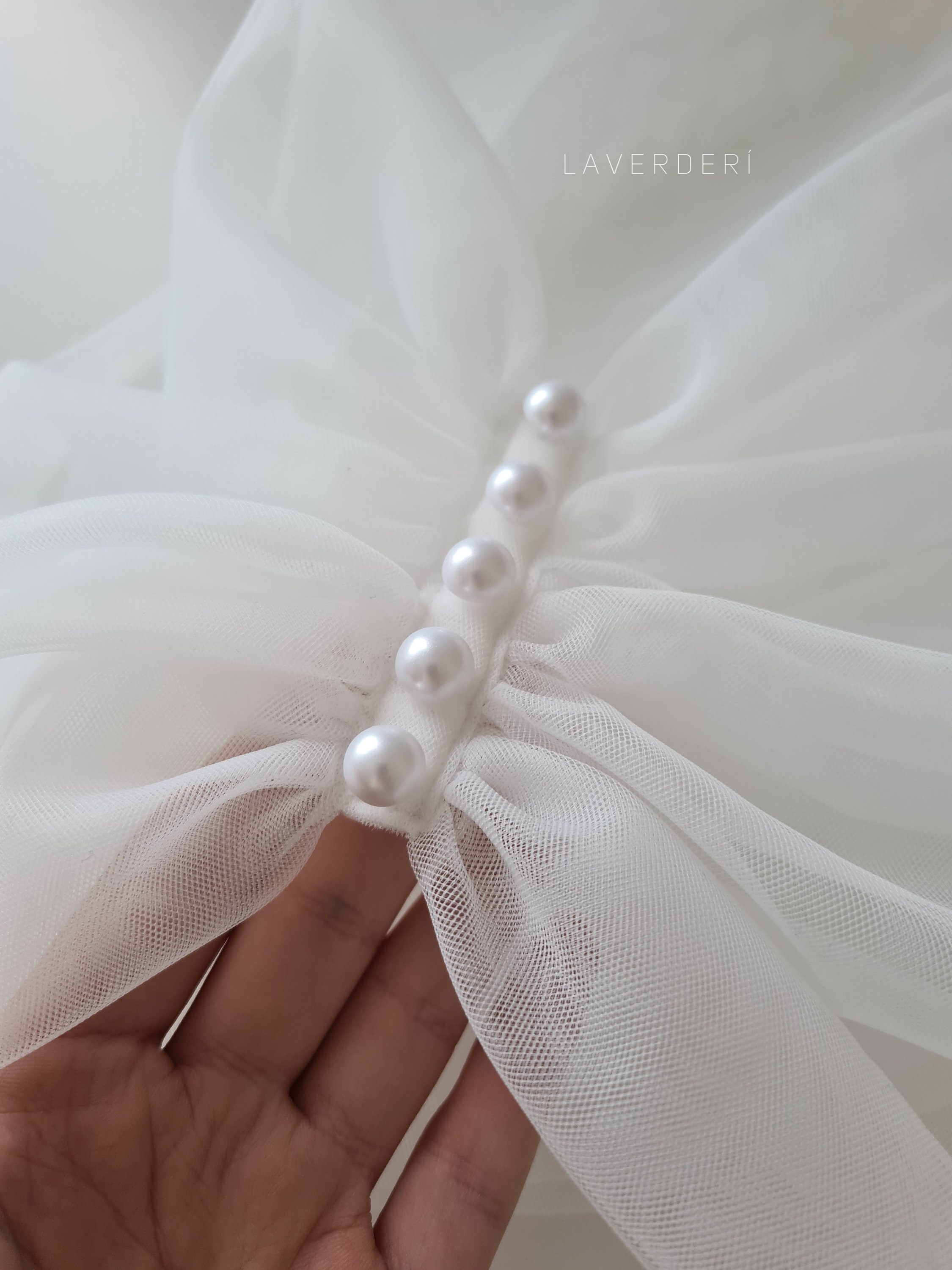 Elegant Wedding Shawl. off the Shoulder Sheer Bridal Wrap  display picture 3