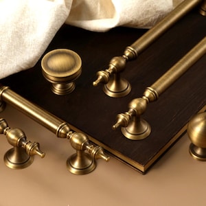 Victorian Bronze drawer handles Vintage Bronze cabinet knobs Antique brass kitchen wardrobe pulls Ornate Bronze cabinet dresser handles knob