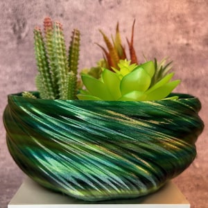 Mittelgroßer flacher Twisted-Pflanzgefäß für Sukkulenten oder Cati (Waldregenbogenfarbe) - 8 &quot;Durchmesser mal 3,5&quot; hoch; Moderner Blumentopf; USA Shop