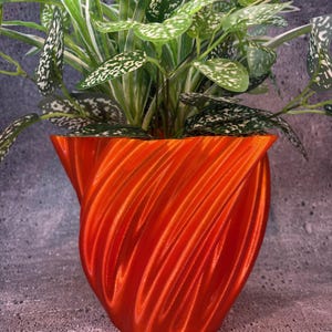 Unique Planter-Large Flowerpot for Plants of all kinds (Gradient Orange color) - 8&quot; Diameter by 7&quot; Tall; Modern Planter; USA Store