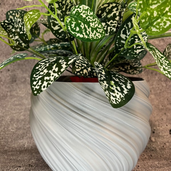 Large Twisted Flowerpot for Plants of all kinds (Matte Gray color) - 8" Diameter by 6" Tall
