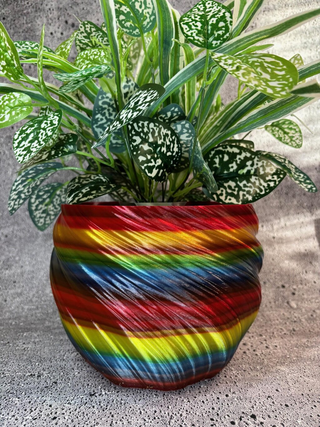 Luzia Vaso Per Piante In Plastica Con Bordo Traforato – 13 Cm, 9 Colori, Resistente UV E Gelo, Per Interni/Esterni