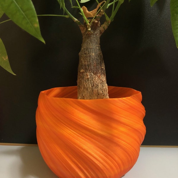 Medium Twisted Flowerpot for Plants of all kinds (Gradient Orange color) - 6" Diameter by 4.5" Tall