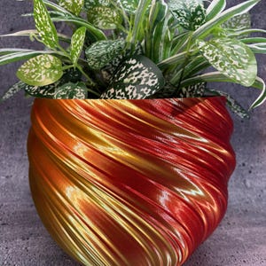 Très grand pot de fleurs torsadé pour plantes de toutes sortes (double couleur rouge et or scintillant) - 10 po. de diamètre sur 7,75 po. de haut