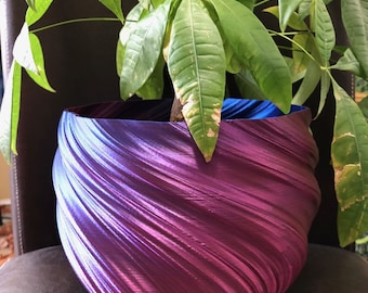 Large Twisted Flower Pot for Plants of all kinds (Iridescent Blue Raspberry color) - 8" Diameter by 6" Tall