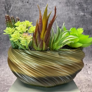 Medium Shallow Twisted Planter for Succulents or Cati (Woodland Camo color)-8" Diameter by 3.5" Tall; Modern Planter; USA Store
