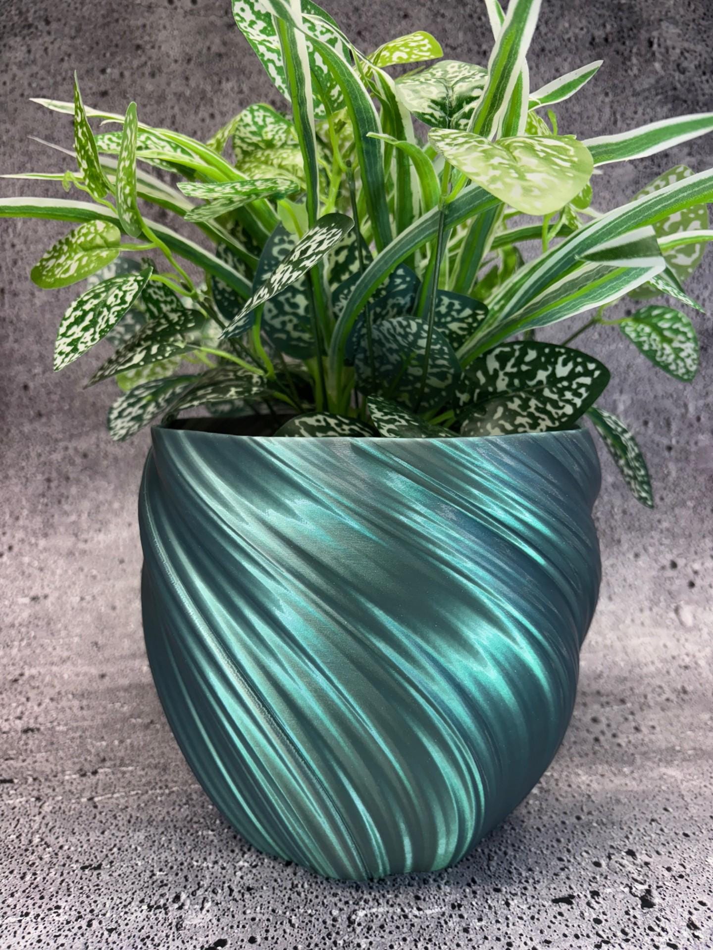 plant pot wide Maki Plant Pot