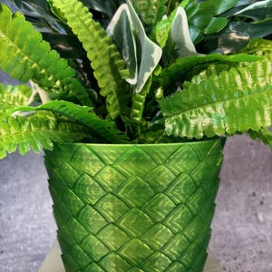 Unique Planter-Medium Flowerpot for Plants of all kinds (Light Green color) - 6" Diameter by 4.5" Tall; Colorful Planter; USA Store