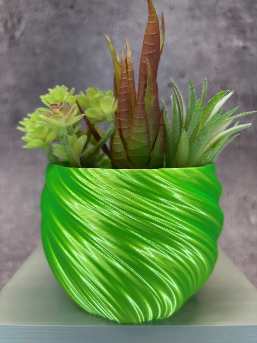 Small Lime Wavy Planter main image 0