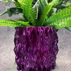 Unique Planter-Medium Flowerpot for Plants of all kinds (Gradient Purple color) - 6" Diameter by 5.25" Tall; Colorful Planter Unique Planter