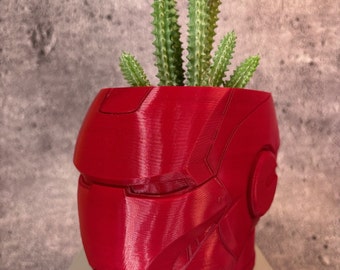 Maceta mediana Iron Man (roja) para suculentas, cactus o cualquier planta: 4" de ancho, 5" de alto y 6" de profundidad; tienda de EE. UU.