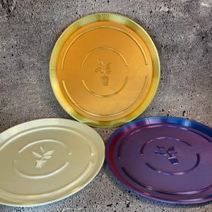 Eén 10,5-inch schotel (geassorteerd) - lekbak, schaal; VS-winkel; plantenbak schotel