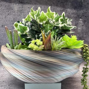 XXXL Shallow Twisted Planter for Succulents or Cati or any Plant (Sandy Earth Tones color) -16" Diameter by 6" Tall; USA Store